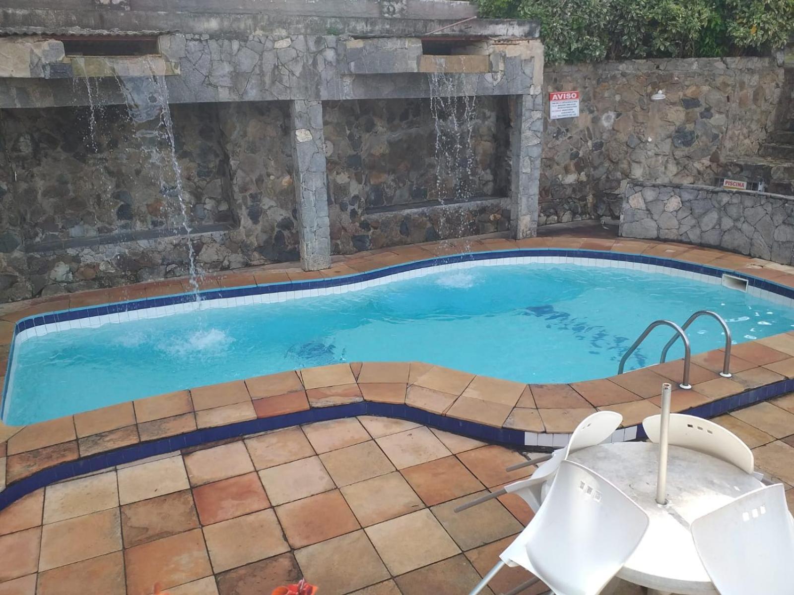 Сasa de vacaciones Escape O Paraiso, Casa Mobiliada Com Piscina E Salao De Jogos, 300mt Da